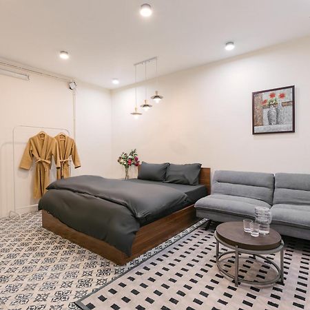 Delapong Homestay - 50M To Hoan Kiem Lake Ханой Екстериор снимка